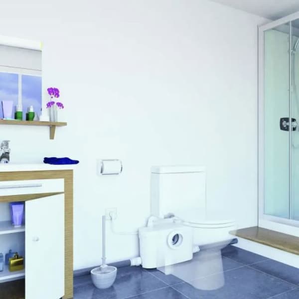 SANIPRO XR UP 400W tyst slipmaskin för WC + dusch + handfat och bidé - SFA - SRUPSTD