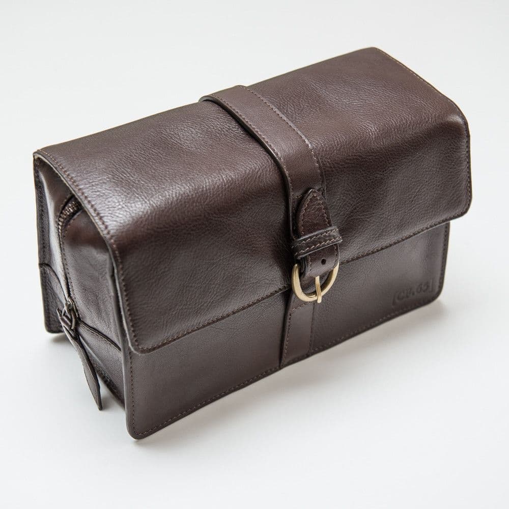 Captain Fawcett Leather Wash Bag Necessär
