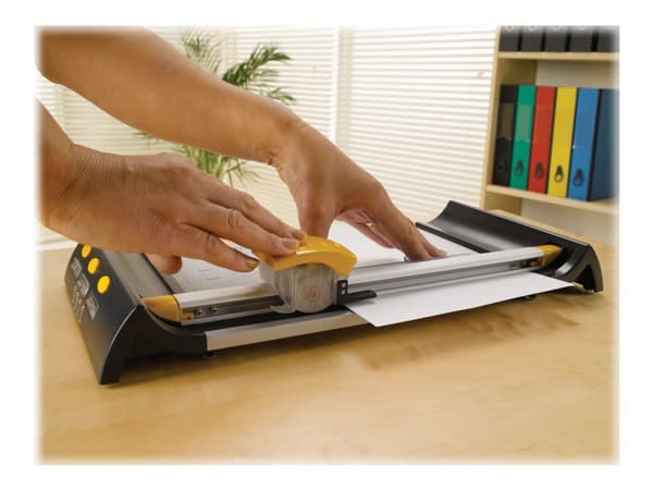 Fellowes Neutron Plus A4 - Trimmer - papir