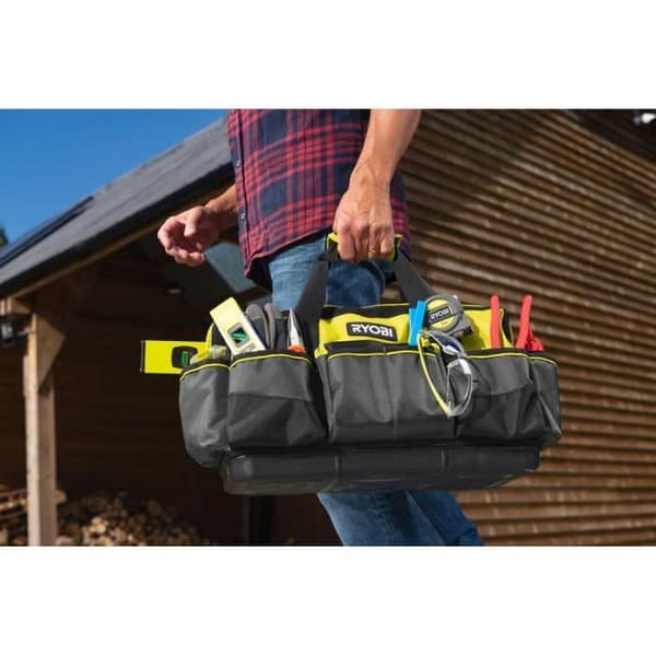 RYOBI - Väska med förstärkt botten 46 x 26 x 29 cm för 3 eller 4 verktyg - RSSMTB1