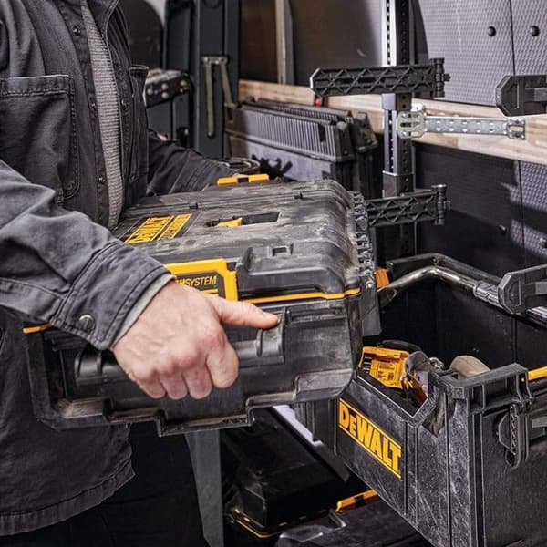 Verktygslåda - DeWalt - DS166 - Svart - Vuxen - Toughsystem