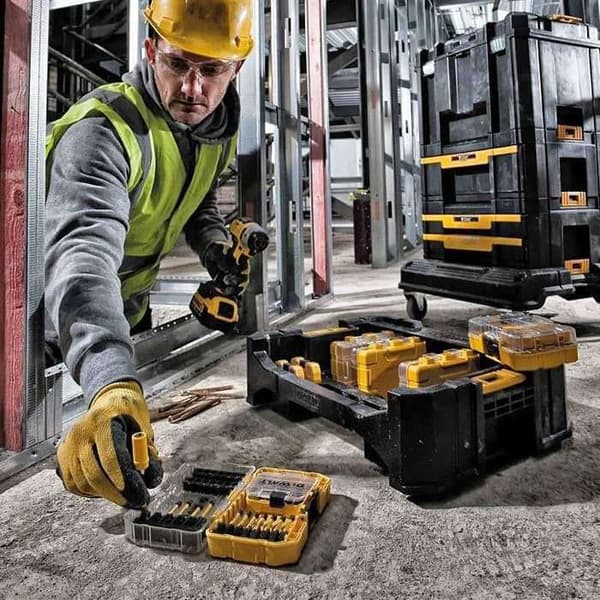 Verktygssats - DEWALT - DT70705-QZ - 40 delar - 25 mm och 50 mm bits - 8 och 10 mm hylsor