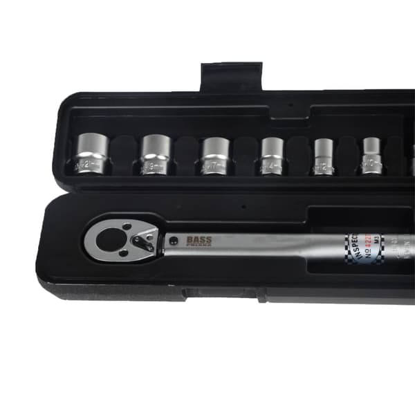 3/8" momenttiavain, 20 - 110 Nm + hylsyt