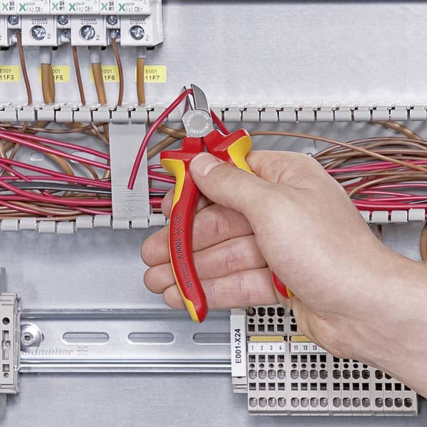 Knipex 70 06 125 VDE Sidoskärare med facett 125 mm