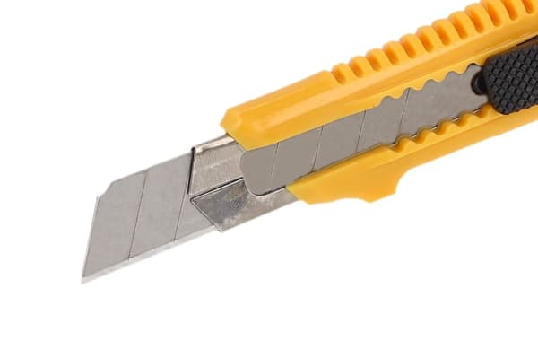 Tapeciak 18 mm tapetkniv med låsebrydende klinge, forstærket af Hardy