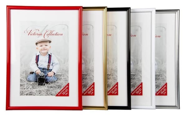 Set med 5 produkter. Fotoram Future 15x21, silver