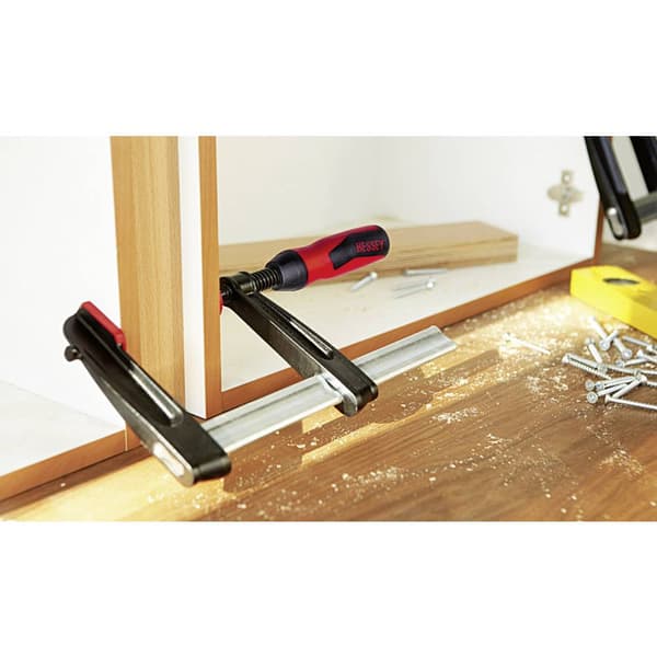 Skruvtving av aducergods med tvåkomponentshandtag Bessey TPN25BE-2K Spännvidd (max.):250 mm Gapdjup:120 mm