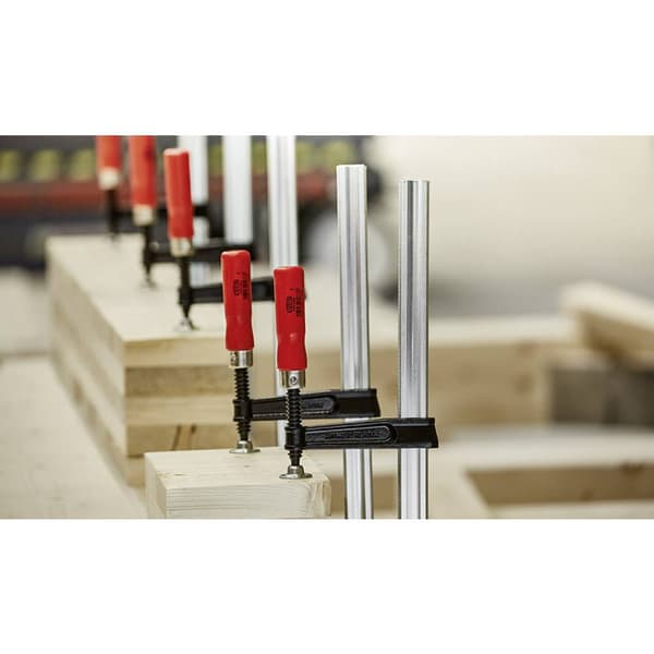 Aducerat skruvknappar TKPN 600/120 Bessey TKPN60BE Spännvidd (max.):600 mm Gapdjup:120 mm