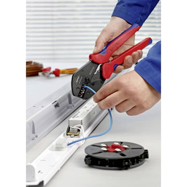 Crimptång med MultiCrimp snabbskiftesmagasin Knipex MultiCrimp (97 33 01)