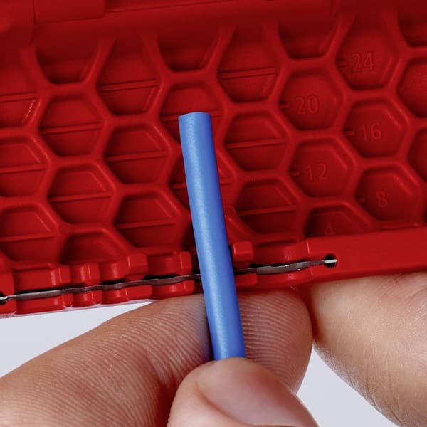 Knipex 90 22 02 SB Rörskärare