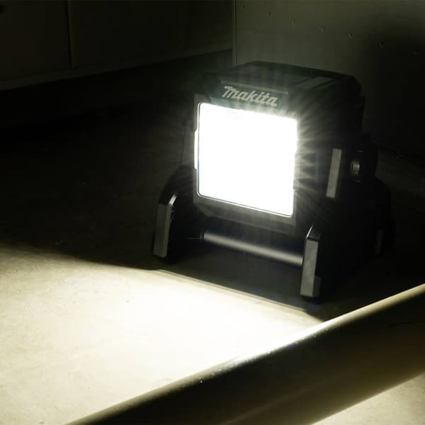 Makita ML003G Byggstrålkastare LED 1100 lm ML003G