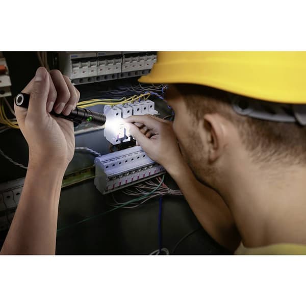 TOOLCRAFT 2-in-1 SMD LED Ficklampa med stroboskopläge, med USB-gränssnitt, justerbar, med bältesclip Uppladdningsbara b