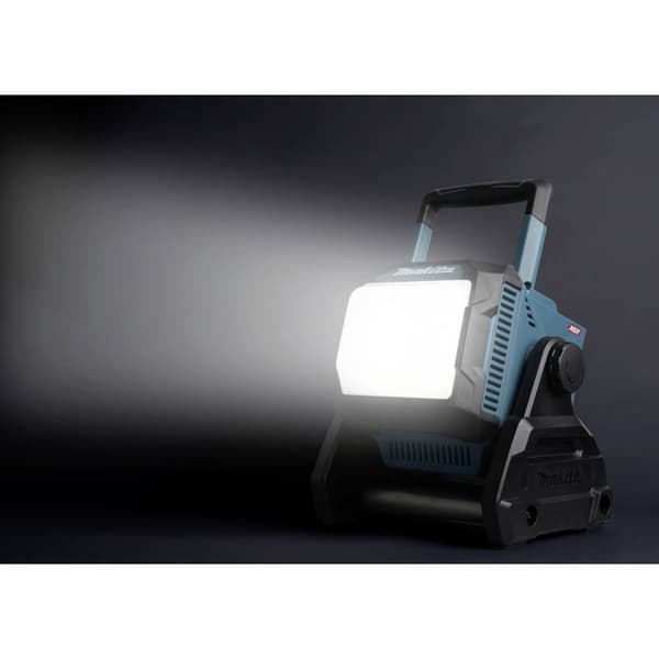 Makita ML005G Batteridriven byggstrålkastare 3600 lm ML005G