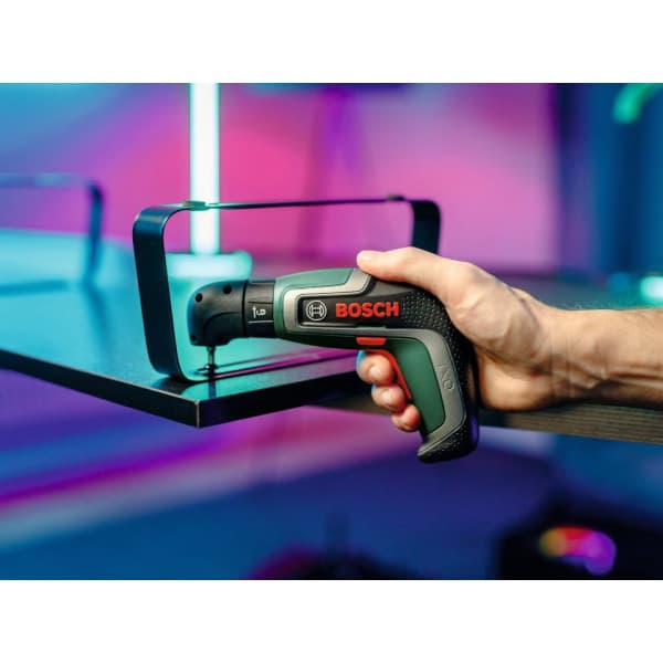 Bosch IXO 7 Basic -skruetrækker med batteri