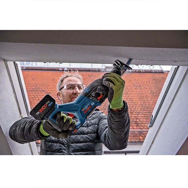 Bosch Professional Sable Såg Gsa 18v-28 L-boxx Silver