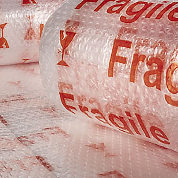 Bubble Wrap Rulla 1,20 x 5 m – Leikkisä ja käytännöllinen pakkaus hauskoille projekteille. Suojaa ja vaimentaa kuplilla.