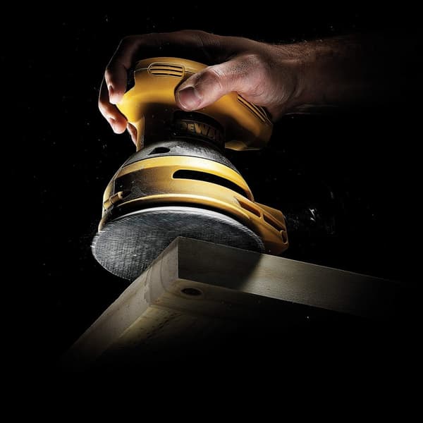 Dewalt Slipskiver Ø 125 mm 120 g - 5-pakke til effektiv slibning. Høj kvalitet og holdbarhed til professionelt brug.