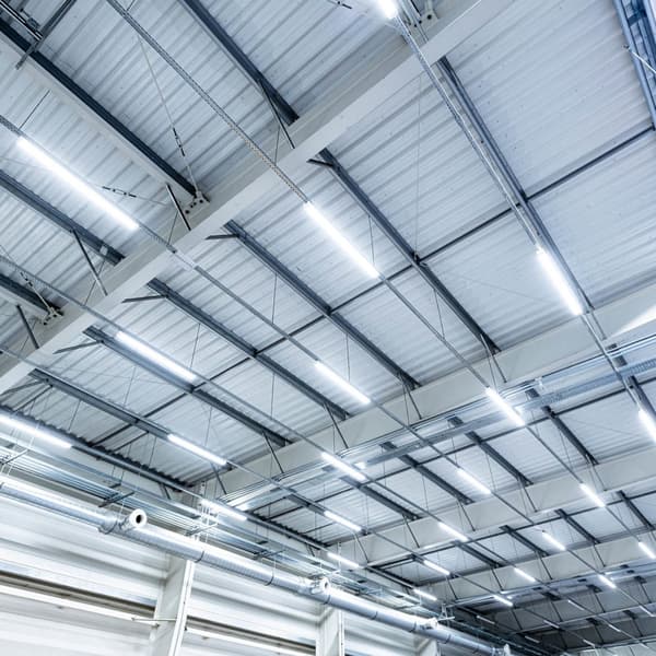LED-valaisin vedenpitävä hermeettinen työpajavarastoon IP65 2200 lm 60 cm 20 W
