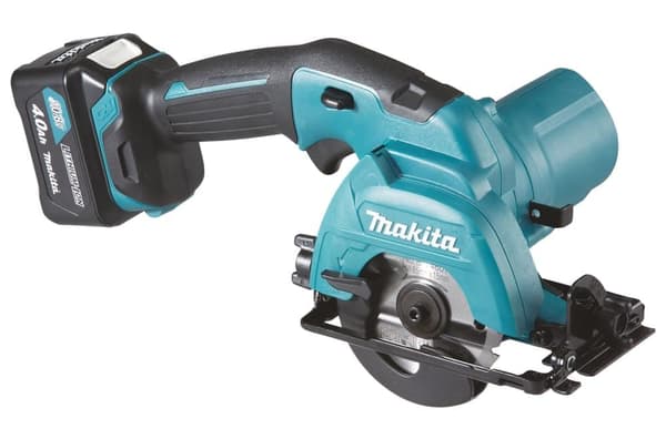 Batteridriven cirkelsåg Makita HS301DSMJ; 12 V; 2x4,0 Ah batt.