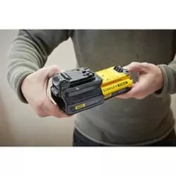 ST ADAPTER FÖR BATTERIER V20 -> 18V SFMCB100