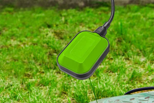 Uppopumppu likaiselle vedelle 400W, teho 7500 l/h.