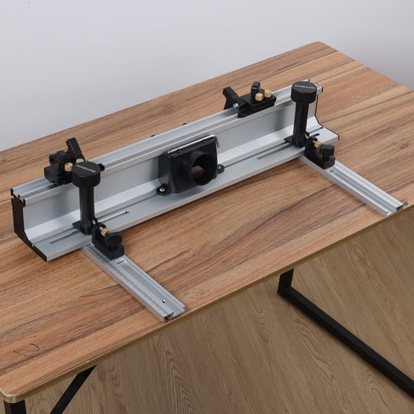 Træbearbejdningsfræsebord, Aluminiumlegering Konstruktion, Inkluderer 300mm T-skinne, Justerbar Stop.