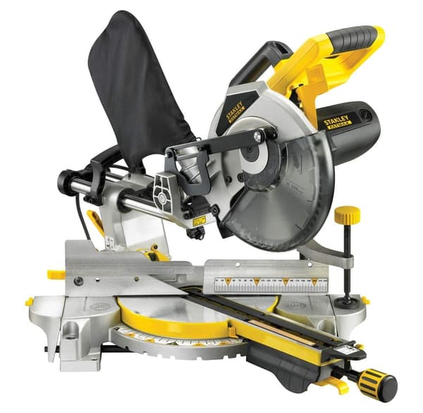 Kap-och geringssåg Stanley FME720-QS