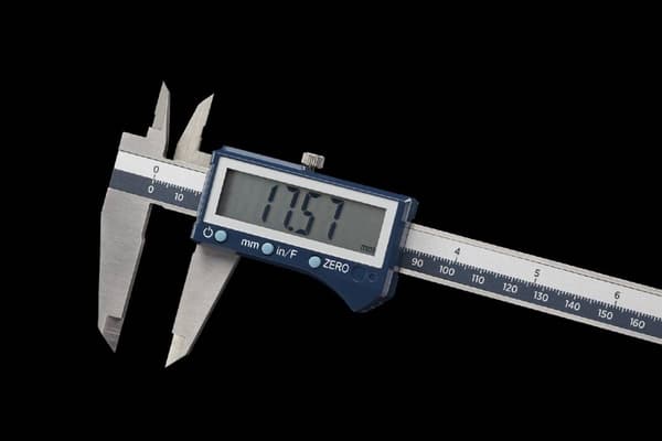 Digitaalinen jarrusatula suurella näytöllä CDN Limit 300 mm