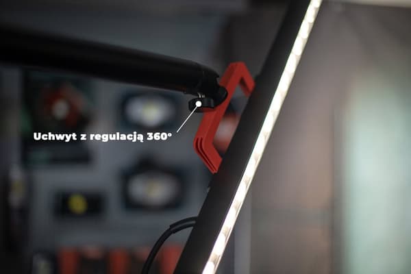 ALTAIR 5000 työvalaisin jalustalla