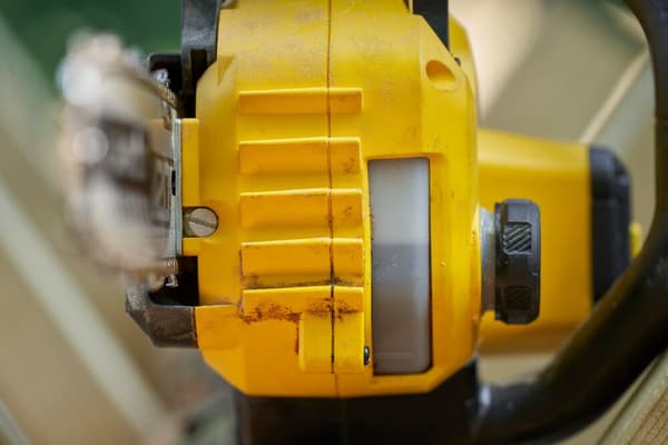 Akku-motorsav STANLEY 18V 4Ah SFMCCS730M1-QW