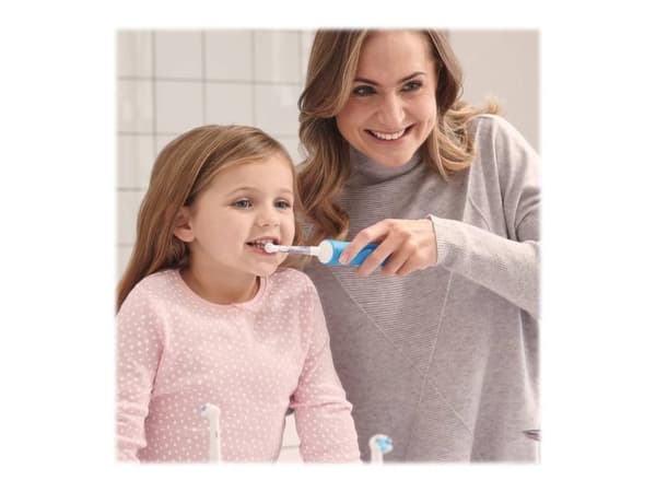 Oral B Disney Frozen II, Extra soft brush heads, 3 pcs