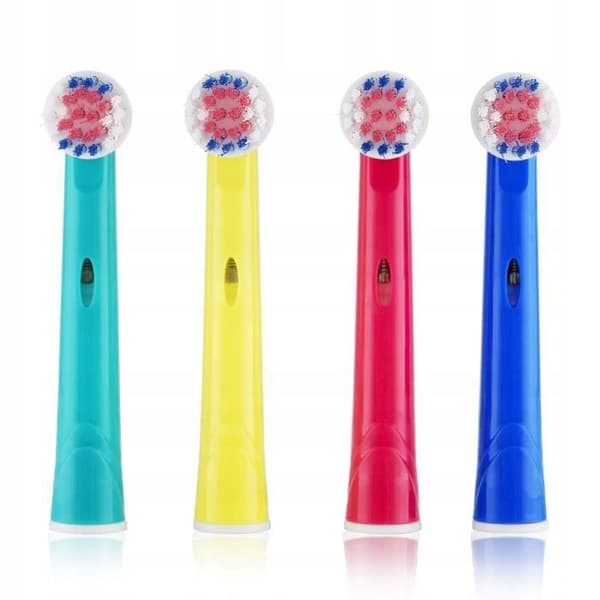 Set med 4 utbytbara huvuden lämpliga för Oral-B KIDS roterande elektriska tandborstar