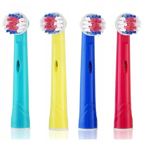 Set med 4 utbytbara huvuden lämpliga för Oral-B KIDS roterande elektriska tandborstar