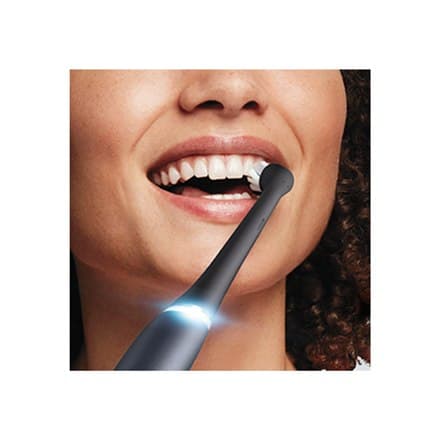 Oral-B | iO8 Series Duo | Elektrisk tandborste | Uppladdningsbar | För vuxna | ml | Antal huvuden | Svart Onyx/Vit | Antal