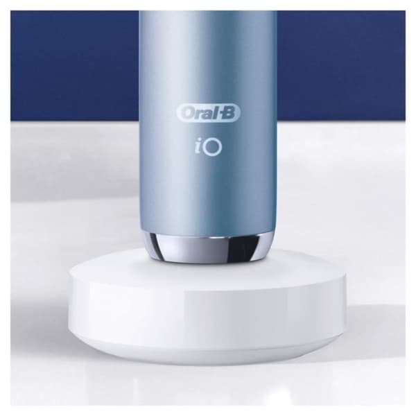 Oral-B iO 9 Special Edition - Med reseväska, borsthållare och magnetisk påse - Blå - Elektrisk tandborste co