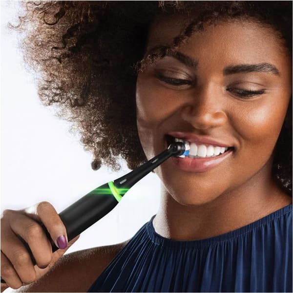 Oral-B iO 5 DUO svart och vit