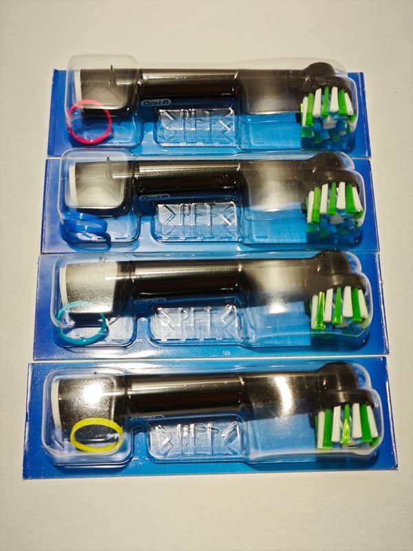 Oral-B Cross Action sähköhammasharjan päät mustat EB50BRX-4 4 kpl