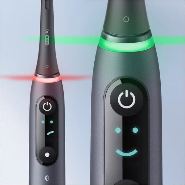 Oral-B iO 8 DUO svart och vitt