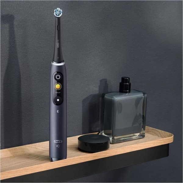 Oral-B iO 8 DUO svart och vitt