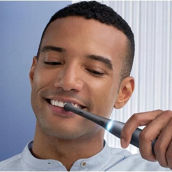 Oral-B iO Series 7N Onyx svart elektrisk tandborste