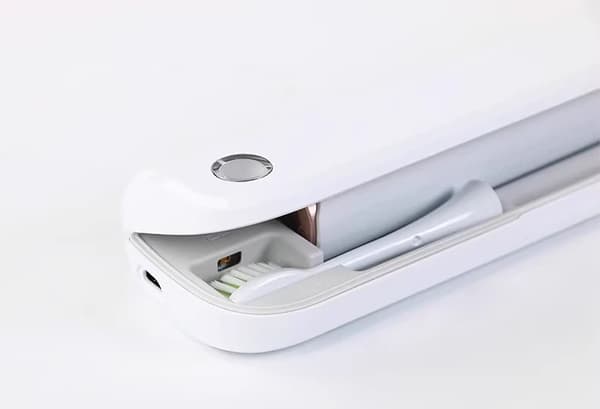 Original Philips-rejsetaske i hvid med UV-sterilisering | Passer til HX2421/HX2451/HX2471/HX2481 elektriske tandbørster
