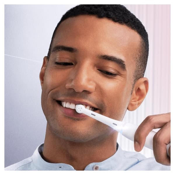 Oral-B IO Gentl-e Tube Care -harjaspäät, valkoiset 4 kpl