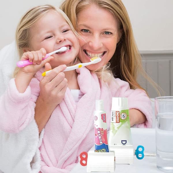 Toothpaste Holder / Tube Press - Squeeze it out Green