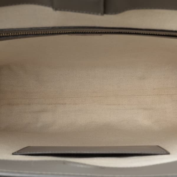 Pre-owned Gucci GG Embossed Leather Vertical Tote Gray