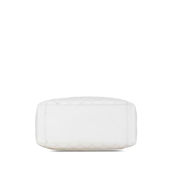 Pre-owned Chanel Caviar Grand Shopping Tote White