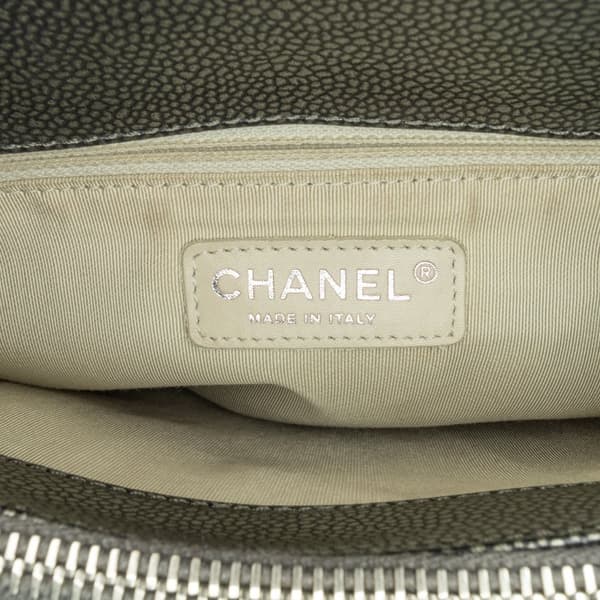Pre-owned Chanel Metallic Caviar Grand Shopping Tote Gray