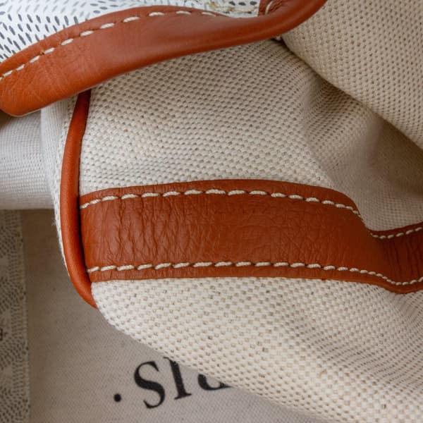 Pre-owned Goyard Goyardine Reversible Belharra Tote White