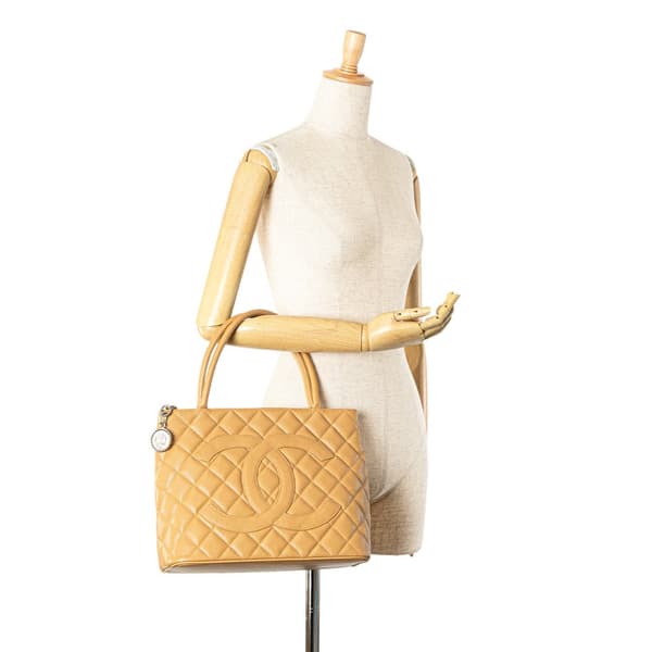 Pre-owned Chanel Caviar Medallion Tote Brown