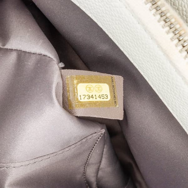 Pre-owned Chanel Caviar Grand Shopping Tote  White