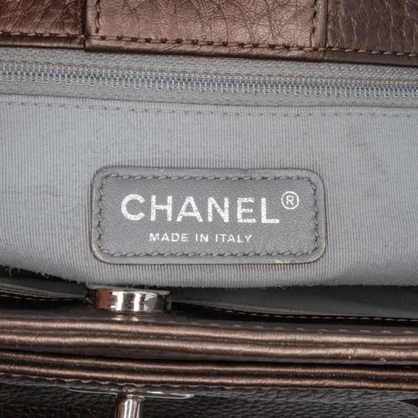 Pre-owned Chanel Small Metallic Calfskin Executive Cerf Tote Brown